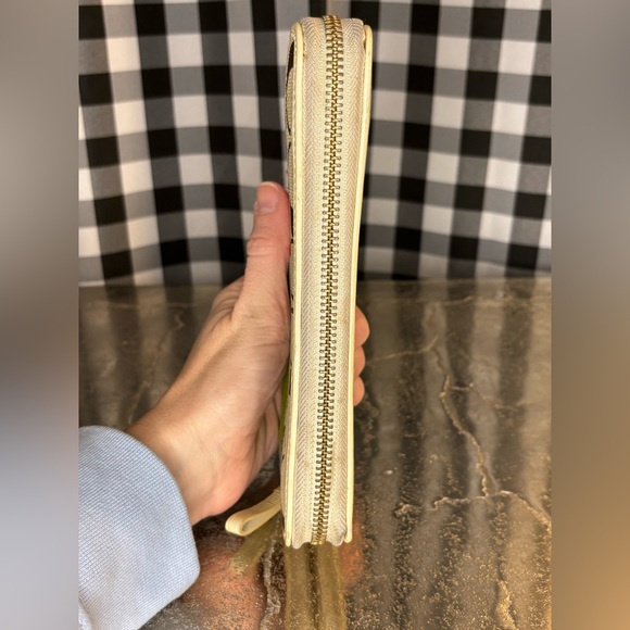 Coach Legacy Patchwork Zip Around Wallet Y2K 2007 - Picture 6 of 8